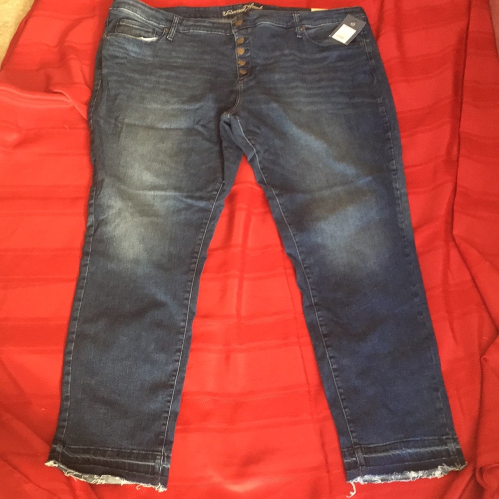 Universal thread Skinny Leg 26W Long NWT